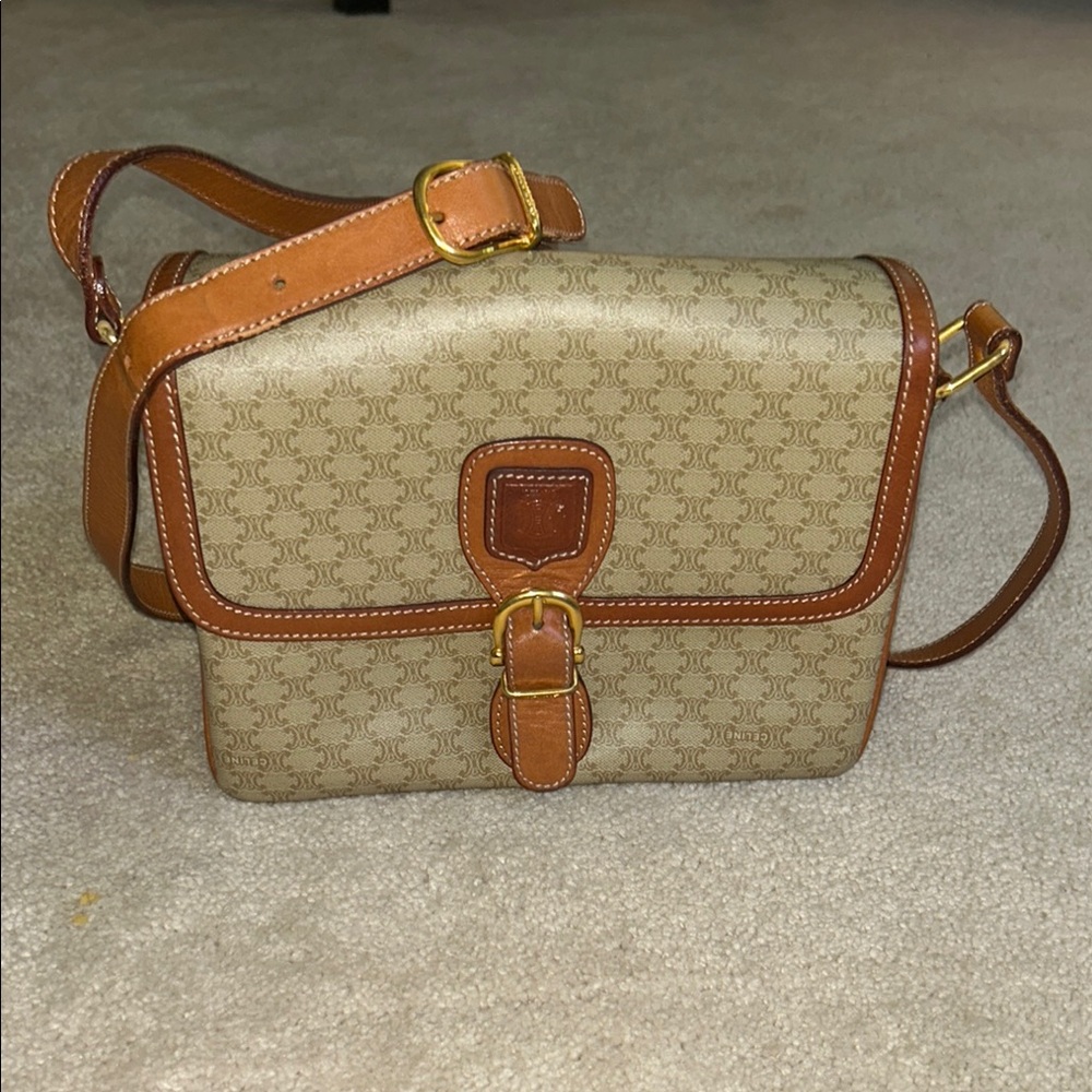 Celine Macadam Triomphe
Shoulder Bag